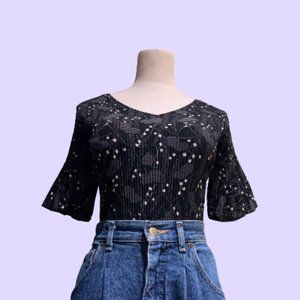 Vintage 80's Black and White Accordion Shirt💕